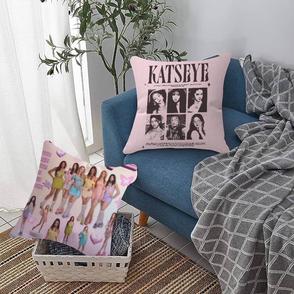 Kpop Hot Girl K-KATSEYE  Pillo - огляд і ціна Home.Textiles Cushion